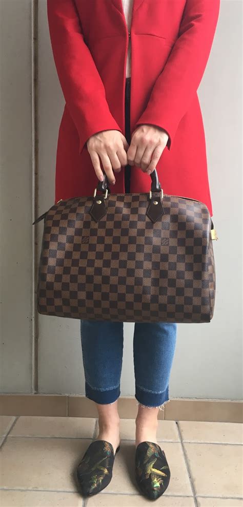 louis vuitton speedy 30 vs 35 size|genuine louis vuitton speedy bag.